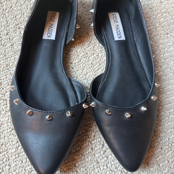 Steve Madden Spike Flats - Picture 1 of 1